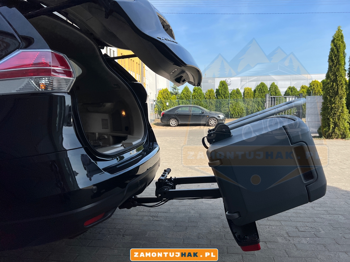 Ford Focus z zamontowanym boxem Westfalia - idealne rozwiązanie dla aktywnych podr&oacute;żnik&oacute;w